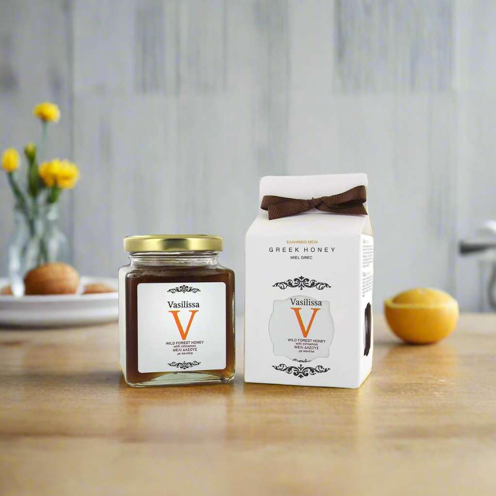 Honing met kaneelstokjes Griekenland 250g Vasilissa (vloeibaar)
